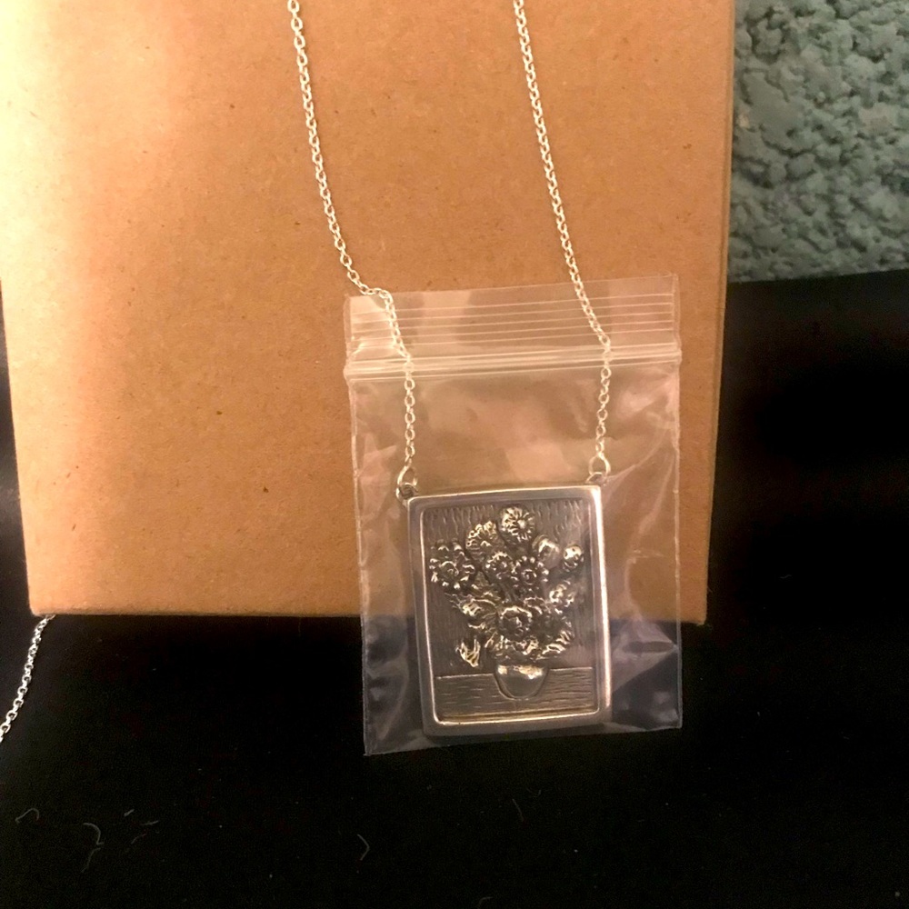 New Silver necklace
